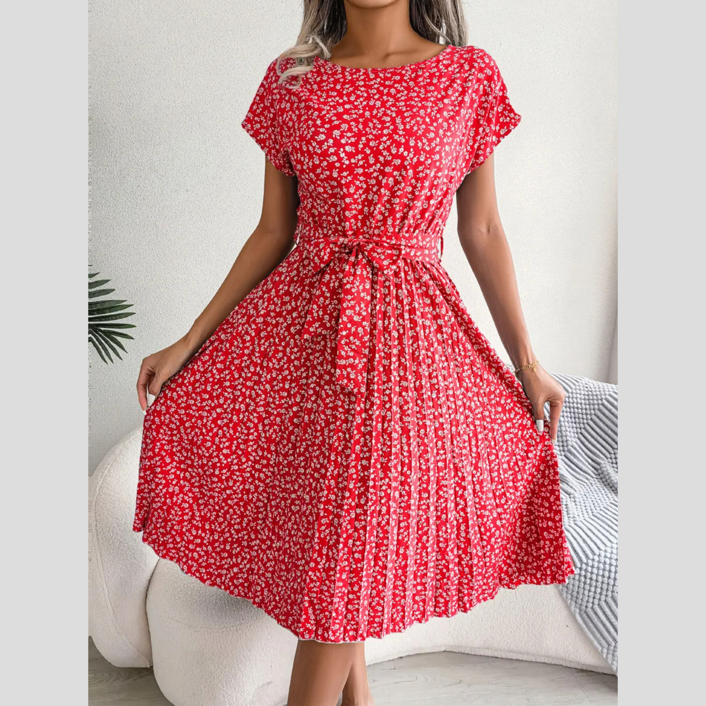 ALESSIA™ - ELEGANT AND FLATTERING DRESS