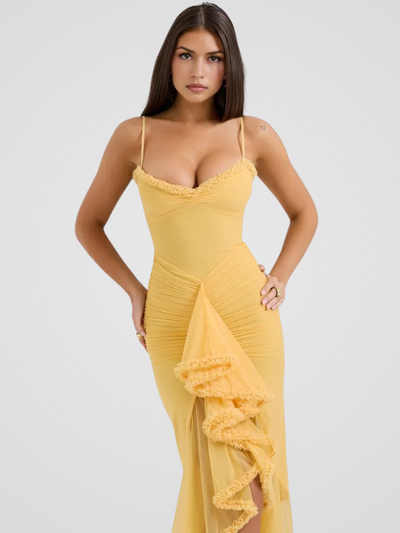 Vivienne™ | Maxi dress with ruffles, lace detail and high slit