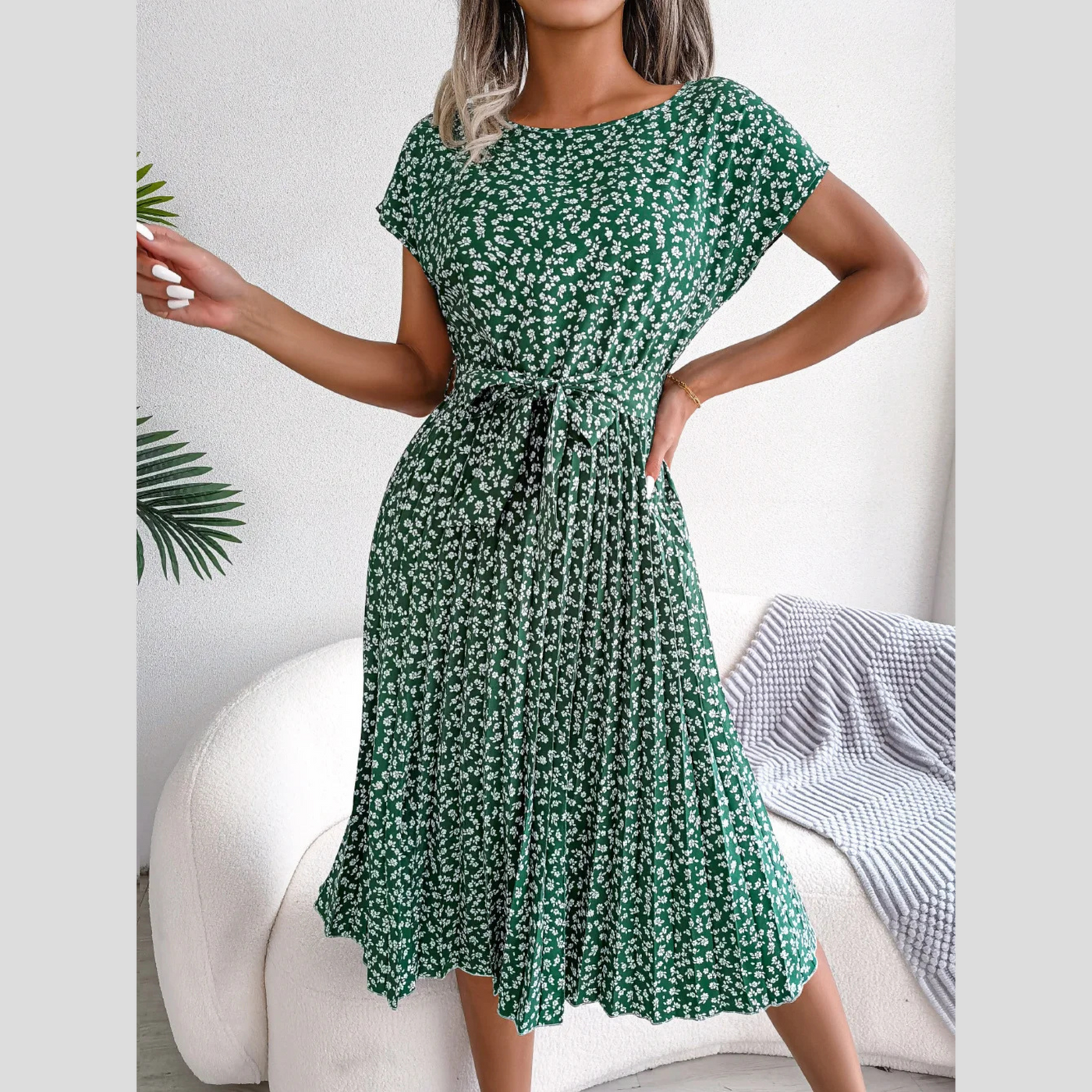 ALESSIA™ - ELEGANT AND FLATTERING DRESS
