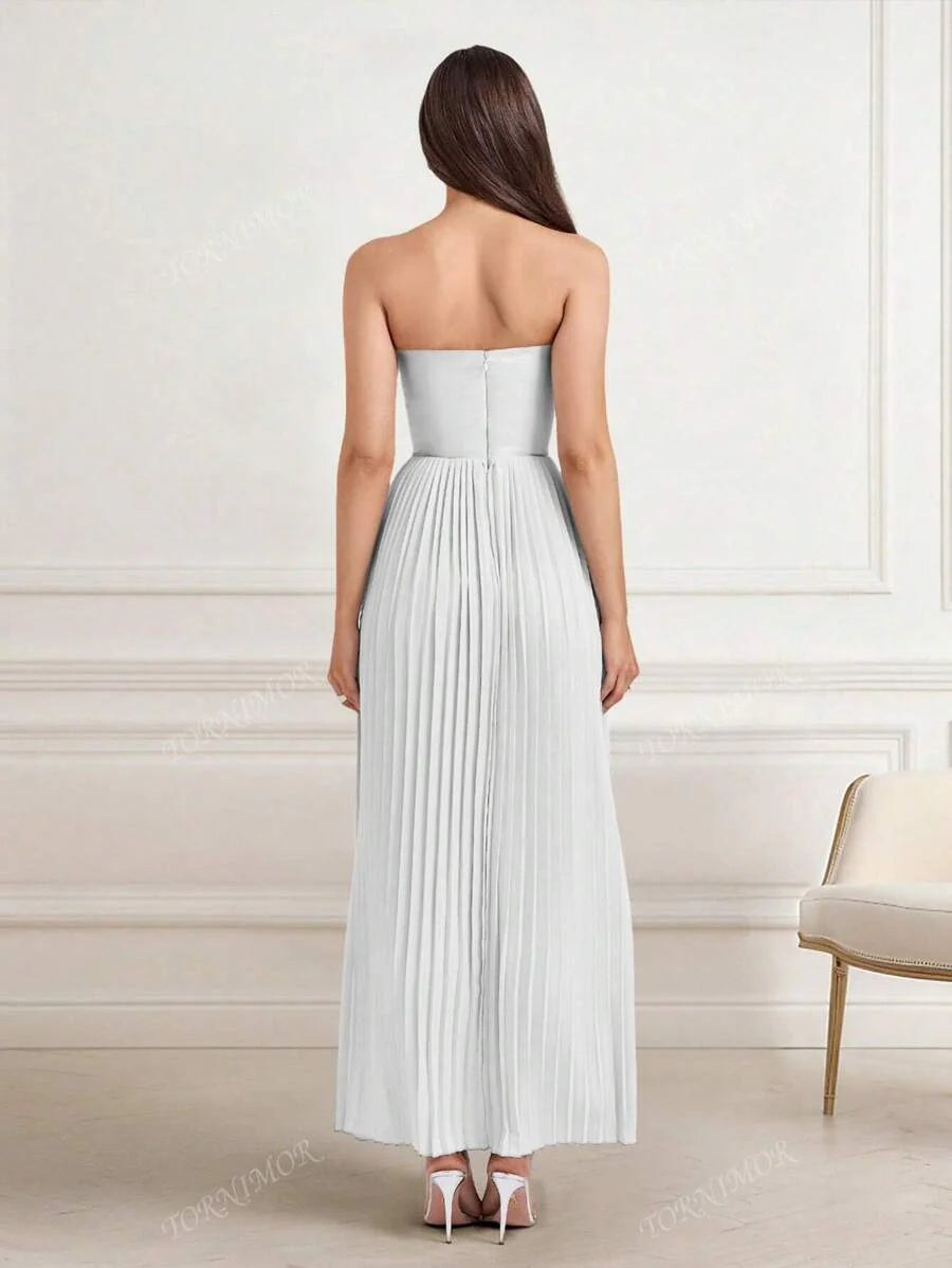 Belle™ | Evening Dress with Elegant Neckline