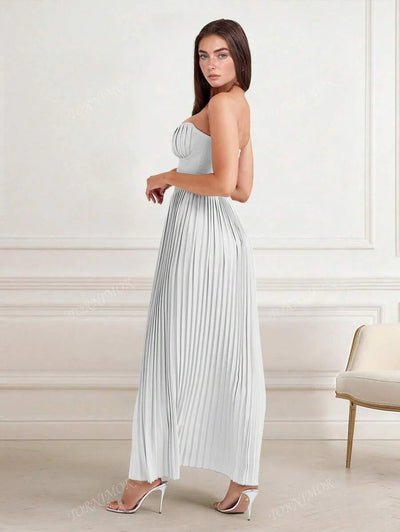Belle™ | Evening Dress with Elegant Neckline