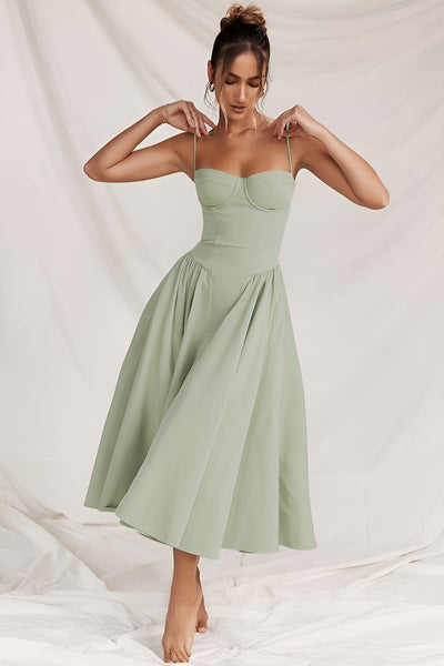 Camilla™ | Sleeveless Dress with Corset Fit