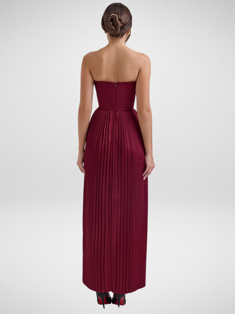 Belle™ | Evening Dress with Elegant Neckline