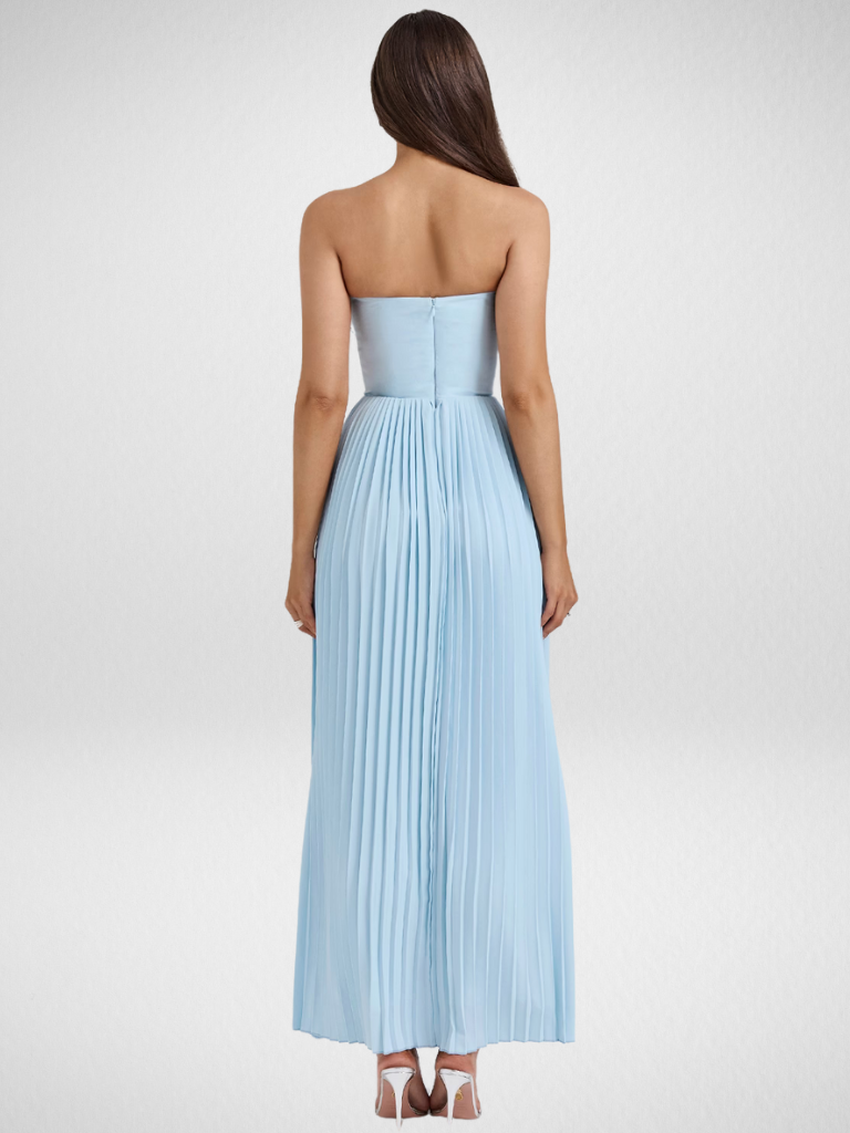 Belle™ | Evening Dress with Elegant Neckline