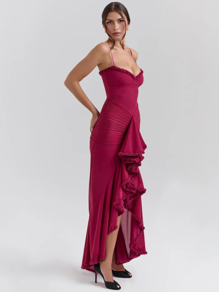 Vivienne™ | Maxi dress with ruffles, lace detail and high slit