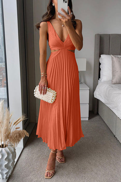 Allanah™ | Long Pleated Dress with Cut-Out
