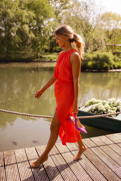 Isla – Sleeveless Midi Dress with Waistband