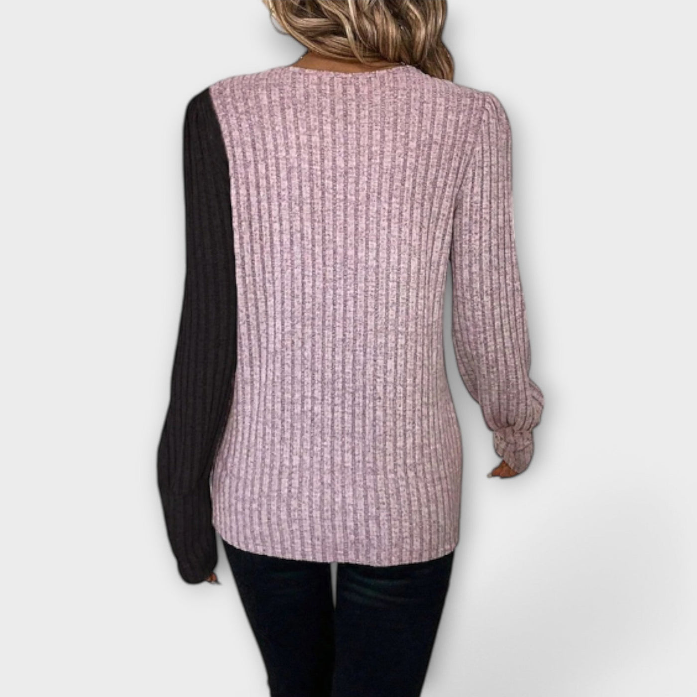 Calista – Colourful Elegance in Colourblock T-shirt