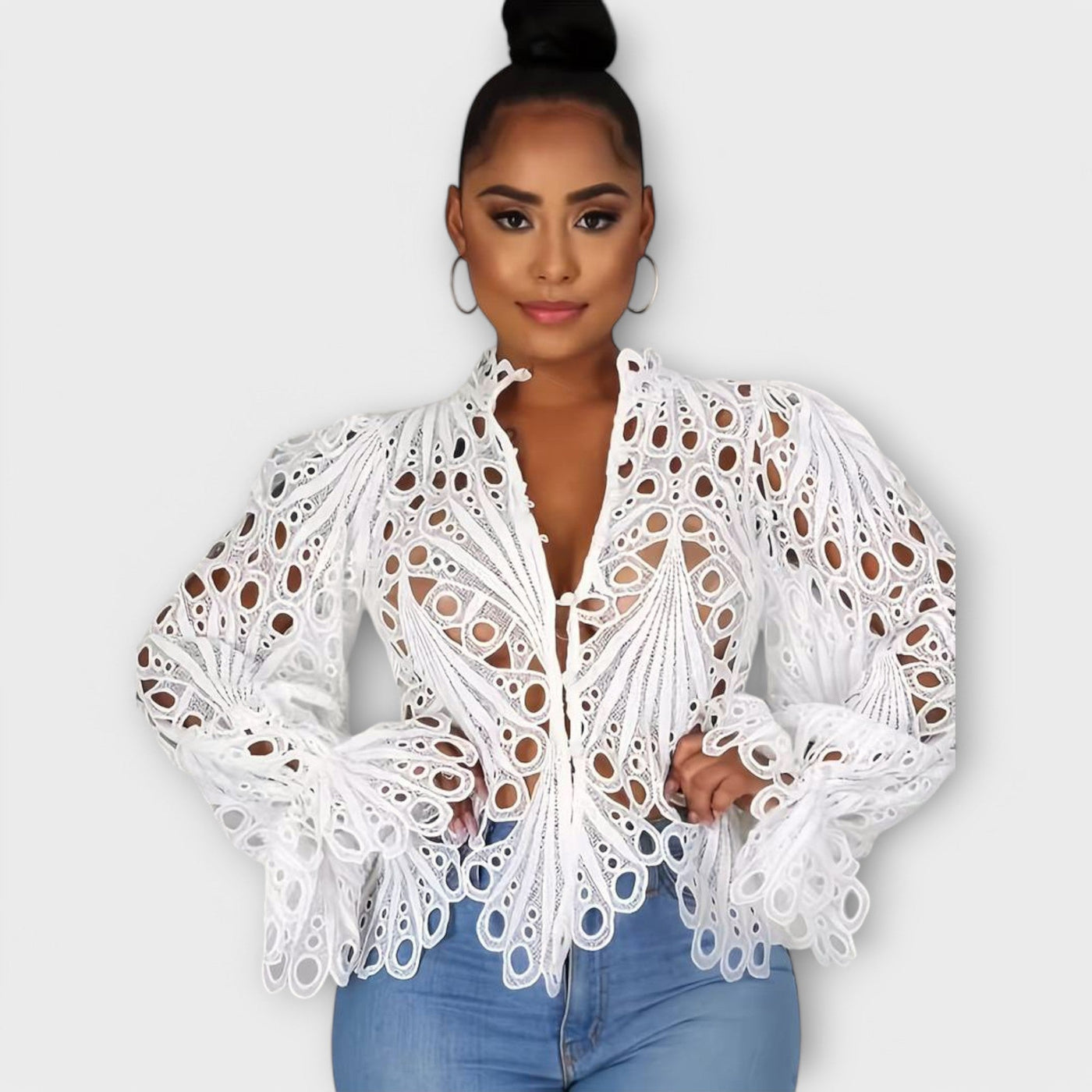 Savannah – Asymmetrical Blouse with Trendy Cut