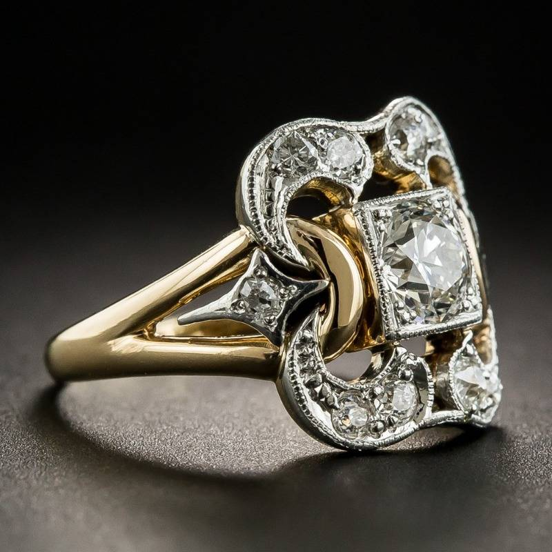 Vintage gold ring with zircon