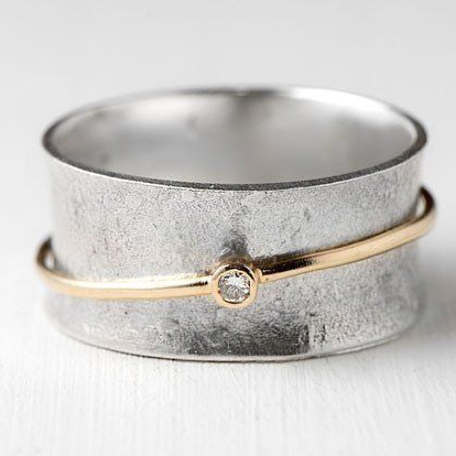 Silver Zirconia Vintage Golden Line Ring