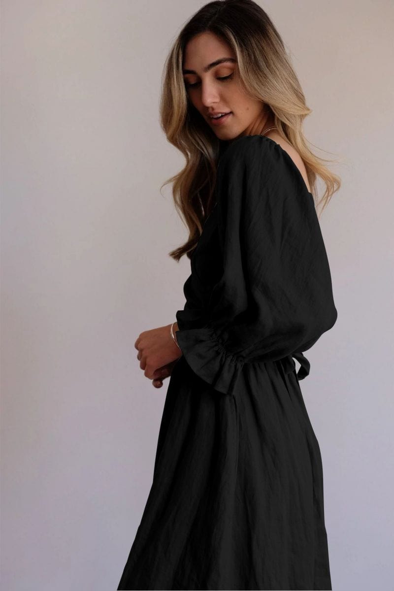 Tana | FRENCH DRESS WITH RUFFLED SLEEVES