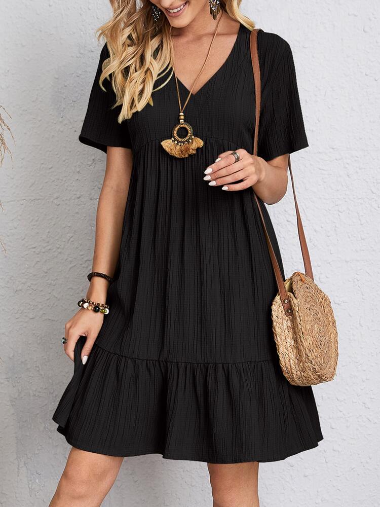 Wioletta | Elegant Dress Concealing the Stomach
